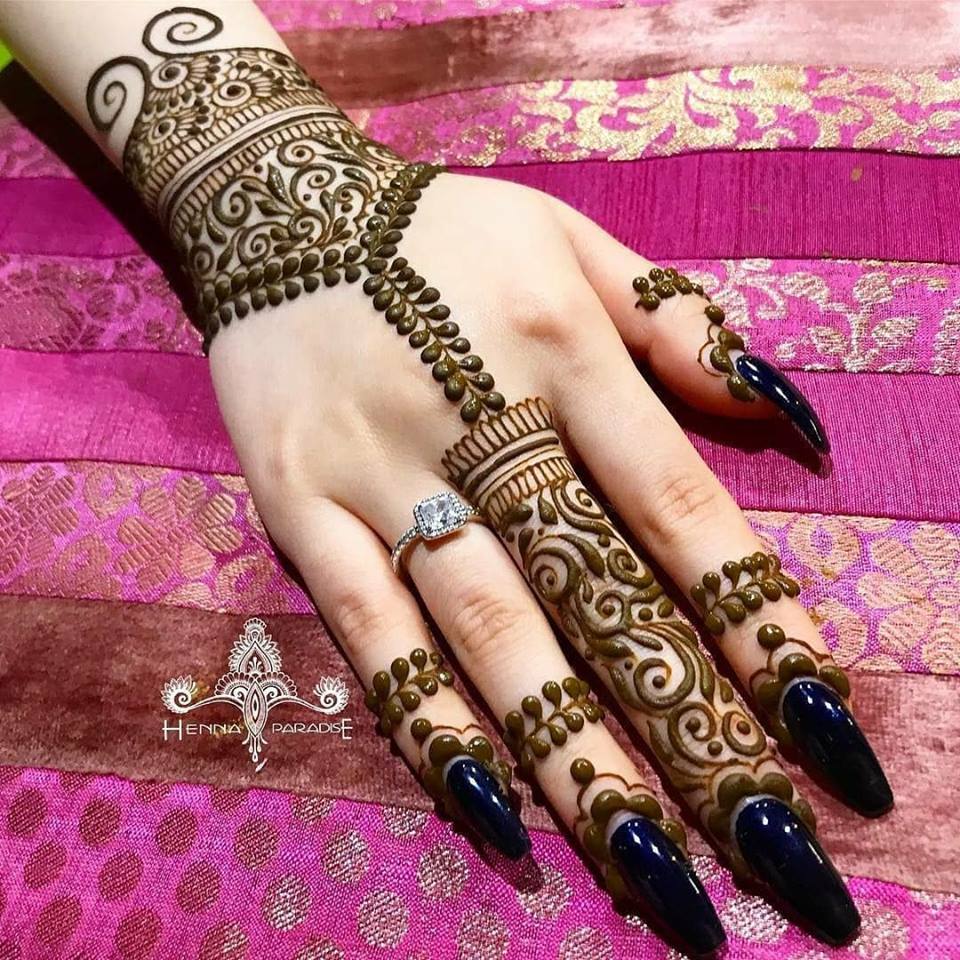 Latest-Mehndi-Designs-For-Eid-2018-Daytimes-25