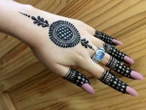Latest Mehndi Designs For Eid 2018: Hands and Feet