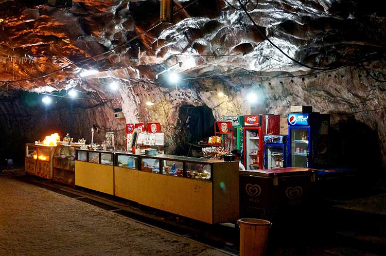 Explore the Beauty of Pakistan’s Largest Salt Mine in Khewra