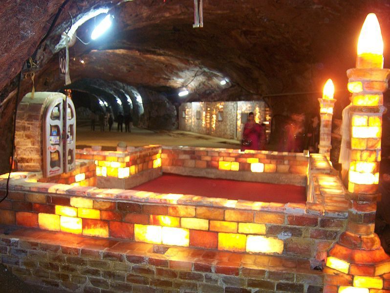 Explore the Beauty of Pakistan’s Largest Salt Mine in Khewra