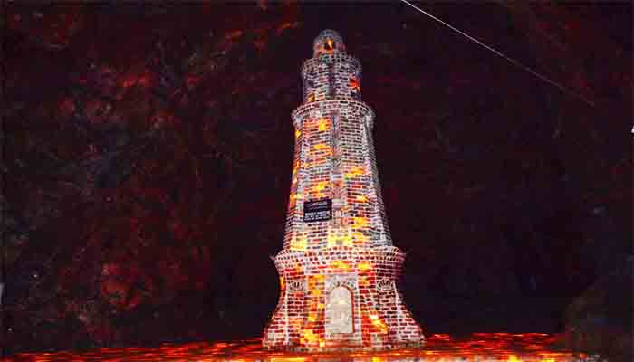 Explore the Beauty of Pakistan’s Largest Salt Mine in Khewra